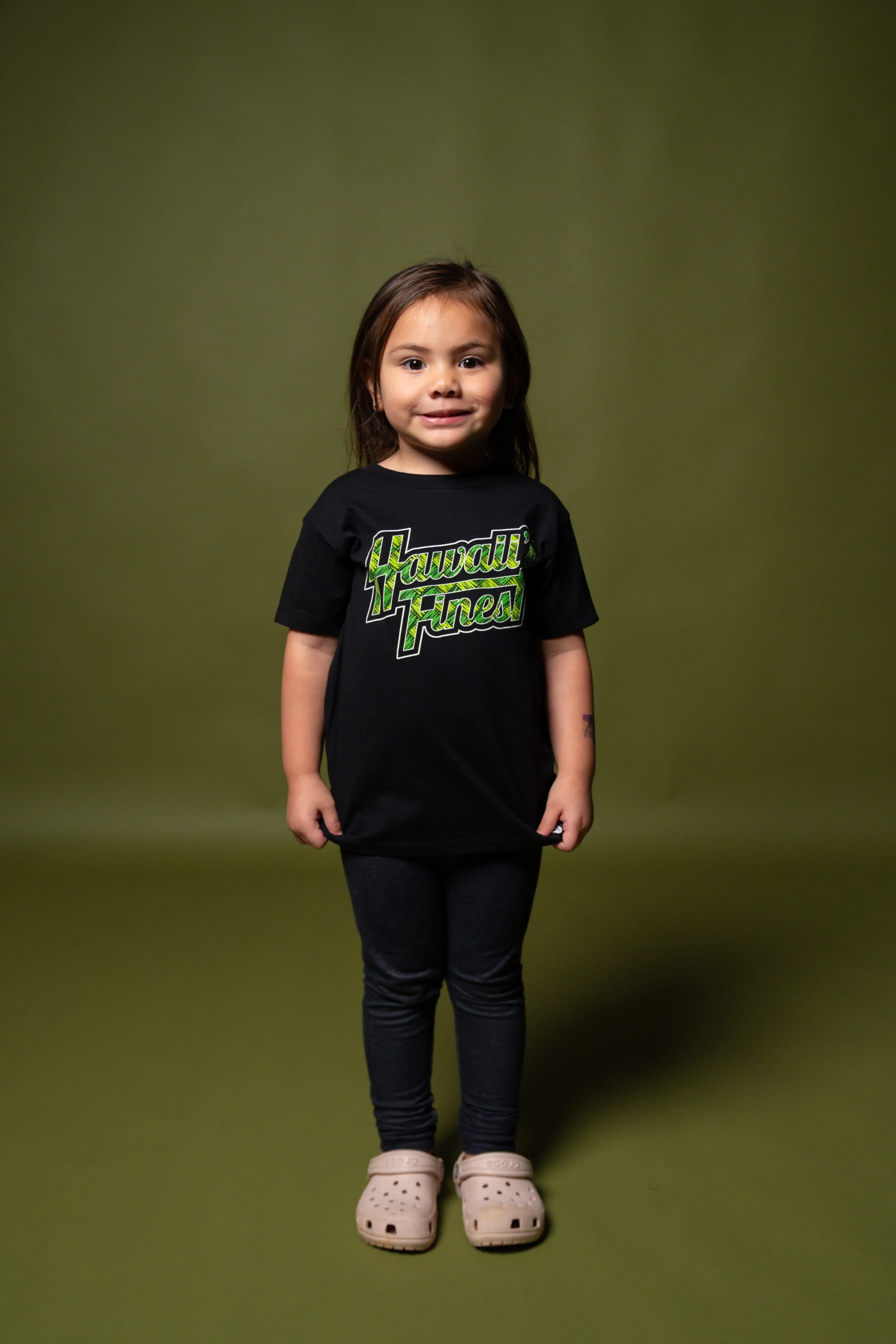 KEIKI LAUHALA SCRIPT GREEN T-SHIRT (ALL SALES FINAL)