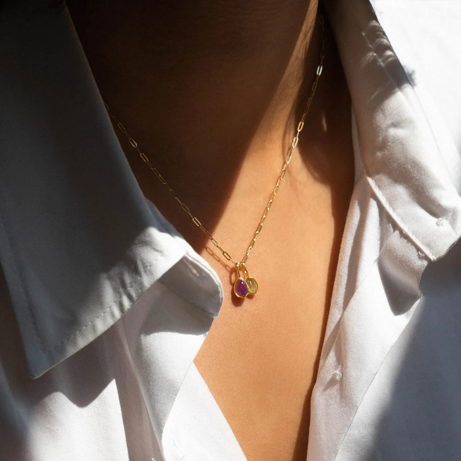 Small Teardrop Gem Charm | Mauve Sapphire