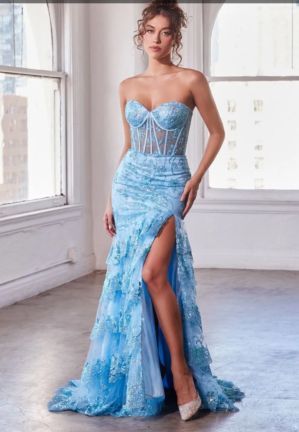 STRAPLESS LAYERED RUFFLE MERMAID DRESS