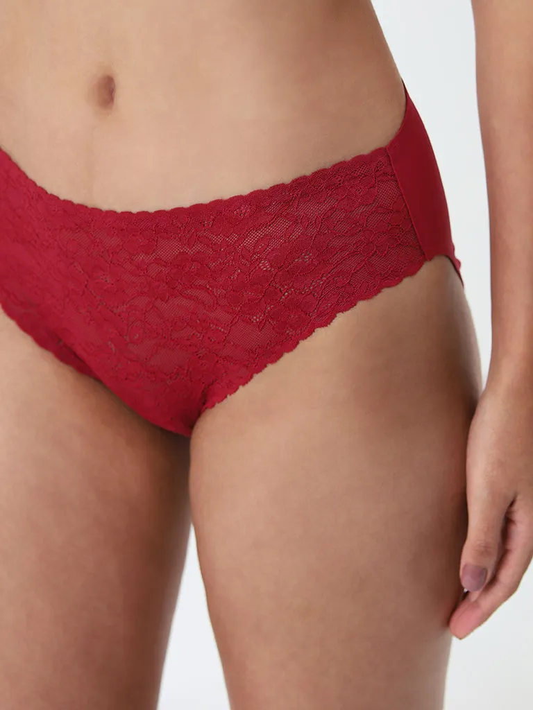 Wunderlove Red Lace Design Invisible Seamfree Brief